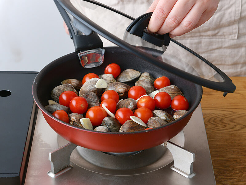 おなかにやさしいレシピ:あさりとプチトマトのガーリック蒸し